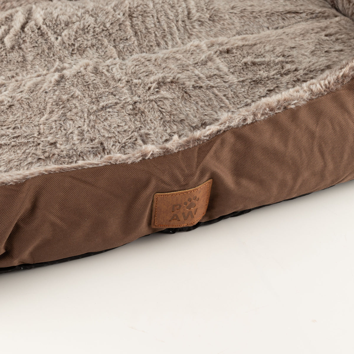 Medium Plush Teddy Dog Bed 70x55x18cm – Soft Cosy Pet Bed with Padded Base & Raised Edges