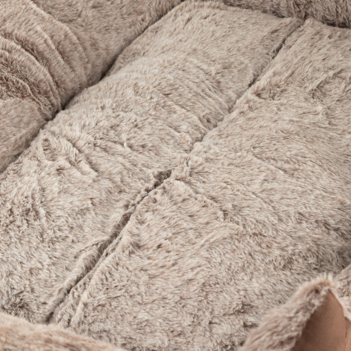 Medium Plush Teddy Dog Bed 70x55x18cm – Soft Cosy Pet Bed with Padded Base & Raised Edges